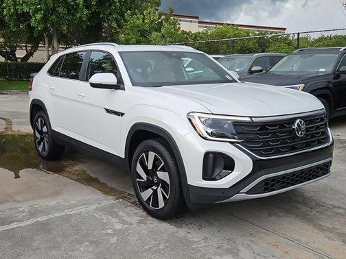 2026 Volkswagen Atlas Cross Sport 2.0T SE w/Technology