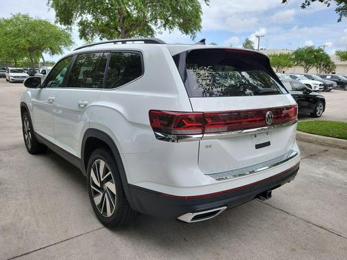 2024 Volkswagen Atlas 2.0T SE w/Technology