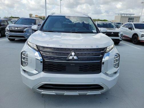 2025 Mitsubishi Outlander PHEV SEL