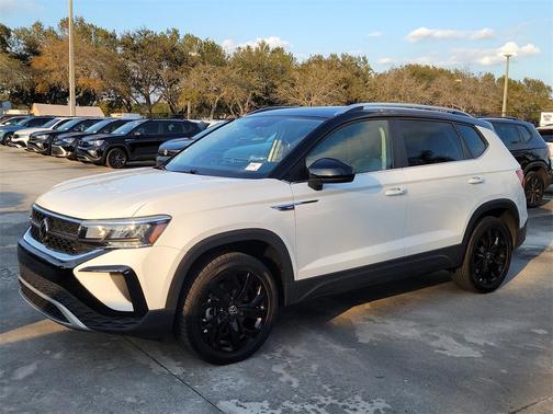 2023 Volkswagen Taos 1.5T SE