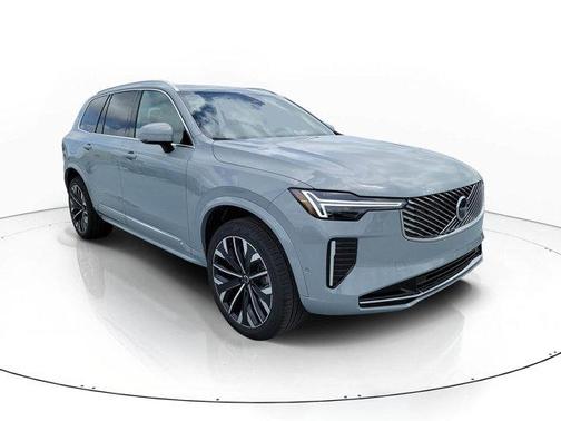 Metallic 2026 Volvo XC90 B6 Plus 7-Seater