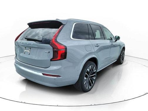 Metallic 2026 Volvo XC90 B6 Plus 7-Seater