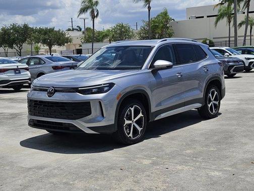 2025 Volkswagen Tiguan 2.0T SE