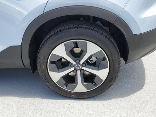 2026 Volvo XC90 PLUS