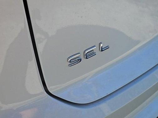 2025 Volkswagen Atlas Cross Sport 2.0T SEL Premium R-Line