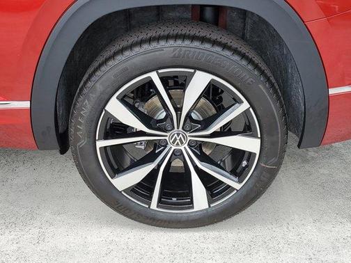 2025 Volkswagen Atlas 2.0T SEL Premium R-Line