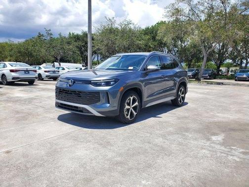 2025 Volkswagen Tiguan 2.0T SE