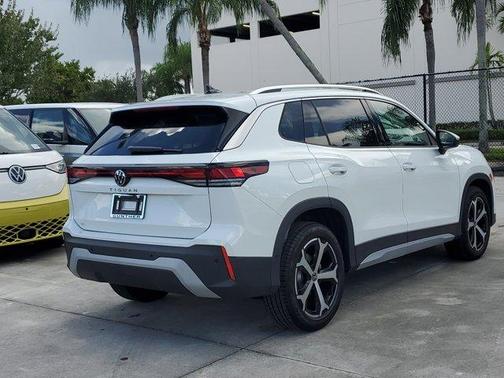 2025 Volkswagen Tiguan 2.0T SE