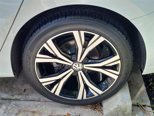 2022 Volkswagen Passat 2.0T SE