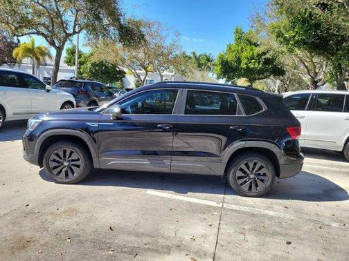 2022 Volkswagen Taos 1.5T S