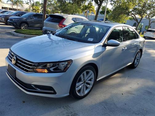 2019 Volkswagen Passat 2.0T Wolfsburg