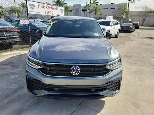 2023 Volkswagen Tiguan 2.0T SE R-Line Black