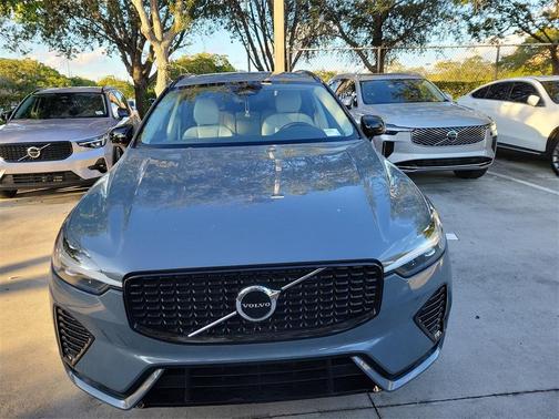 2024 Volvo XC60 B5 Core