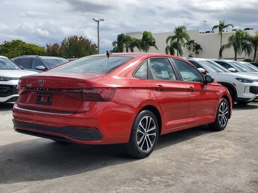 Kings Red Metallic 2026 Volkswagen Jetta 1.5T Sport