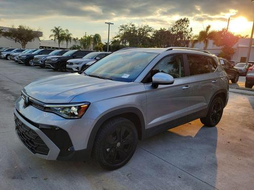 2025 Volkswagen Taos 1.5T SE