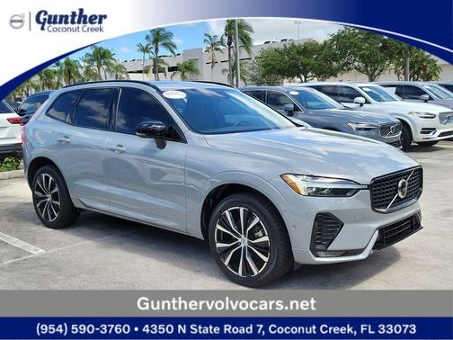 Gray Metallic 2024 Volvo XC60 B5 Plus Dark Theme