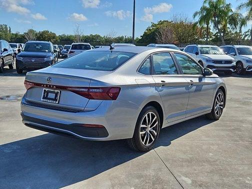 2025 Volkswagen Jetta 1.5T SE