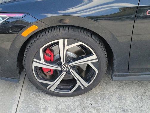 2025 Volkswagen Golf GTI 2.0T SE