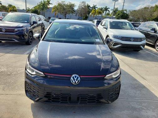 2025 Volkswagen Golf GTI 2.0T SE