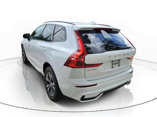 Crystal White 2024 Volvo XC60 B5 Core