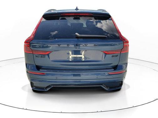 Denim Blue Metallic 2026 Volvo XC60 B5 Ultra Black Edition