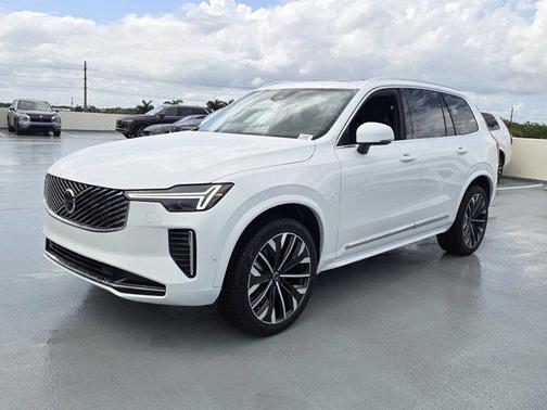 2025 Volvo XC90 B6 Plus 7-Seater