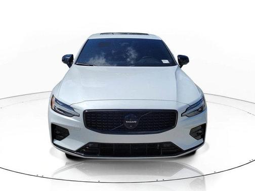Crystal White 2024 Volvo S60 B5 Plus Black Edition