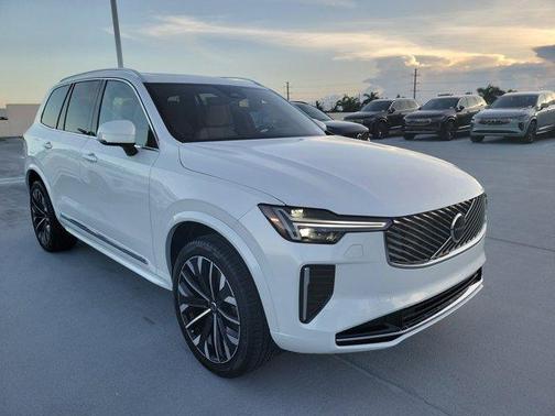 2026 Volvo XC90 Plug-In Hybrid T8 Core