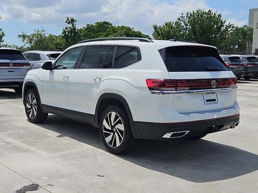 2025 Volkswagen Atlas 2.0T SE w/Technology