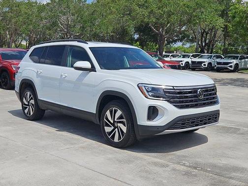2025 Volkswagen Atlas 2.0T SE w/Technology