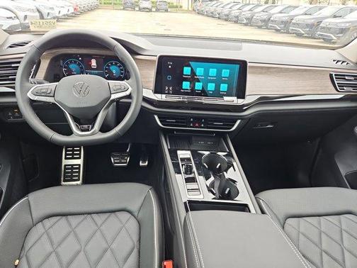 2025 Volkswagen Atlas 2.0T SEL Premium R-Line
