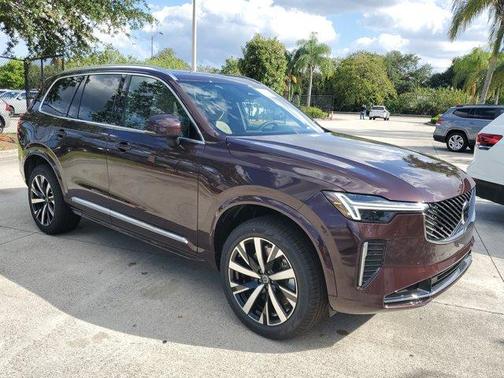 2025 Volvo XC90 Plug-In Hybrid T8 Core 7-Seater
