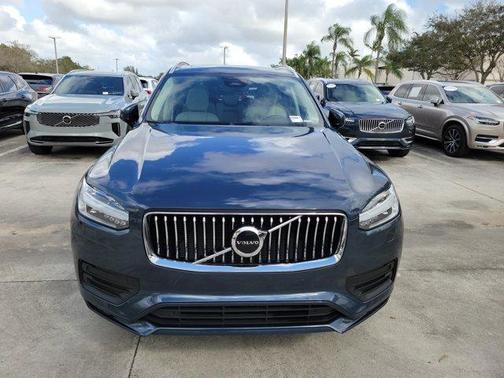 2023 Volvo XC90 B5 Core