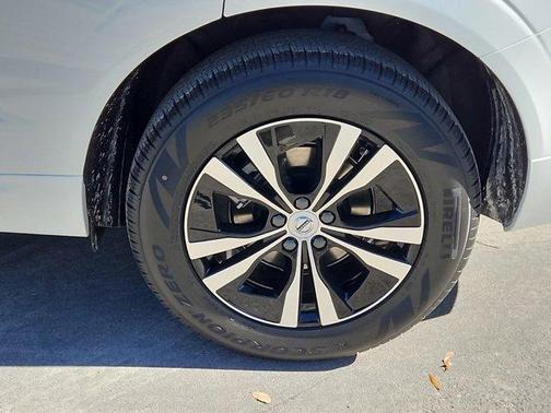 2025 Volvo XC60 B5 Core