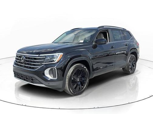 Deep Black Pearl Effect 2026 Volkswagen Atlas 2.0T SE W/TECHNOLOGY