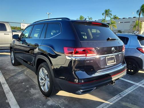2022 Volkswagen Atlas 3.6L SE w/Technology