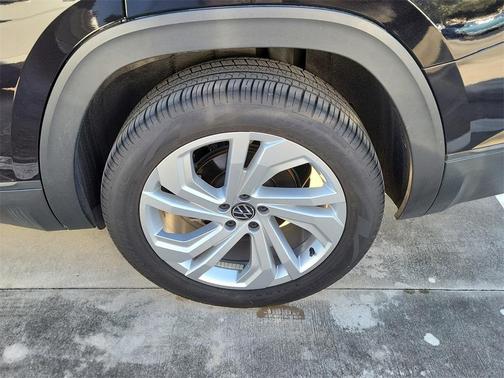 2022 Volkswagen Atlas 3.6L SE w/Technology