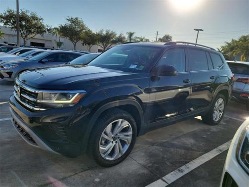 2022 Volkswagen Atlas 3.6L SE w/Technology
