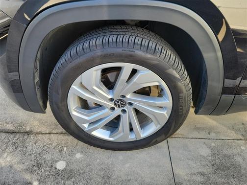 2022 Volkswagen Atlas 3.6L SE w/Technology