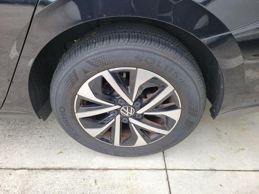 Deep Black Pearl Effect 2023 Volkswagen Jetta 1.5T S