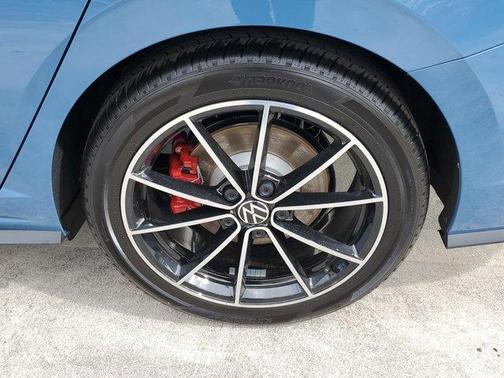 2025 Volkswagen Jetta GLI 2.0T Autobahn