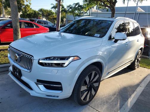 2023 Volvo XC90 B6 Ultimate 7-Seater