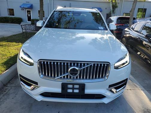 2023 Volvo XC90 B6 Ultimate 7-Seater