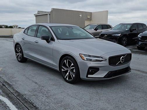 2025 Volvo S60 B5 Core