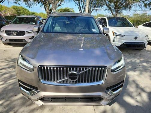 2024 Volvo XC90 B5 Core Bright Theme