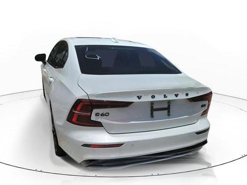 Crystal White 2024 Volvo S60 B5 Plus Black Edition