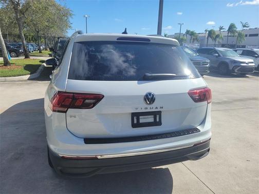2022 Volkswagen Tiguan 2.0T SE