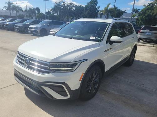 2022 Volkswagen Tiguan 2.0T SE