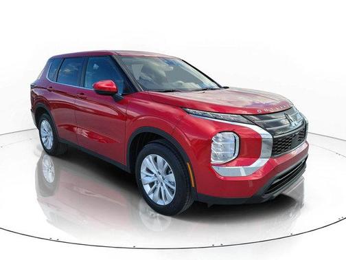 2026 Mitsubishi Outlander ES