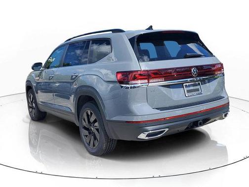 Pure Gray 2026 Volkswagen Atlas 2.0T SE W/TECHNOLOGY